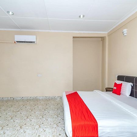 Oyo 89932 Dd Homestay Kota Kinabalu Exteriör bild