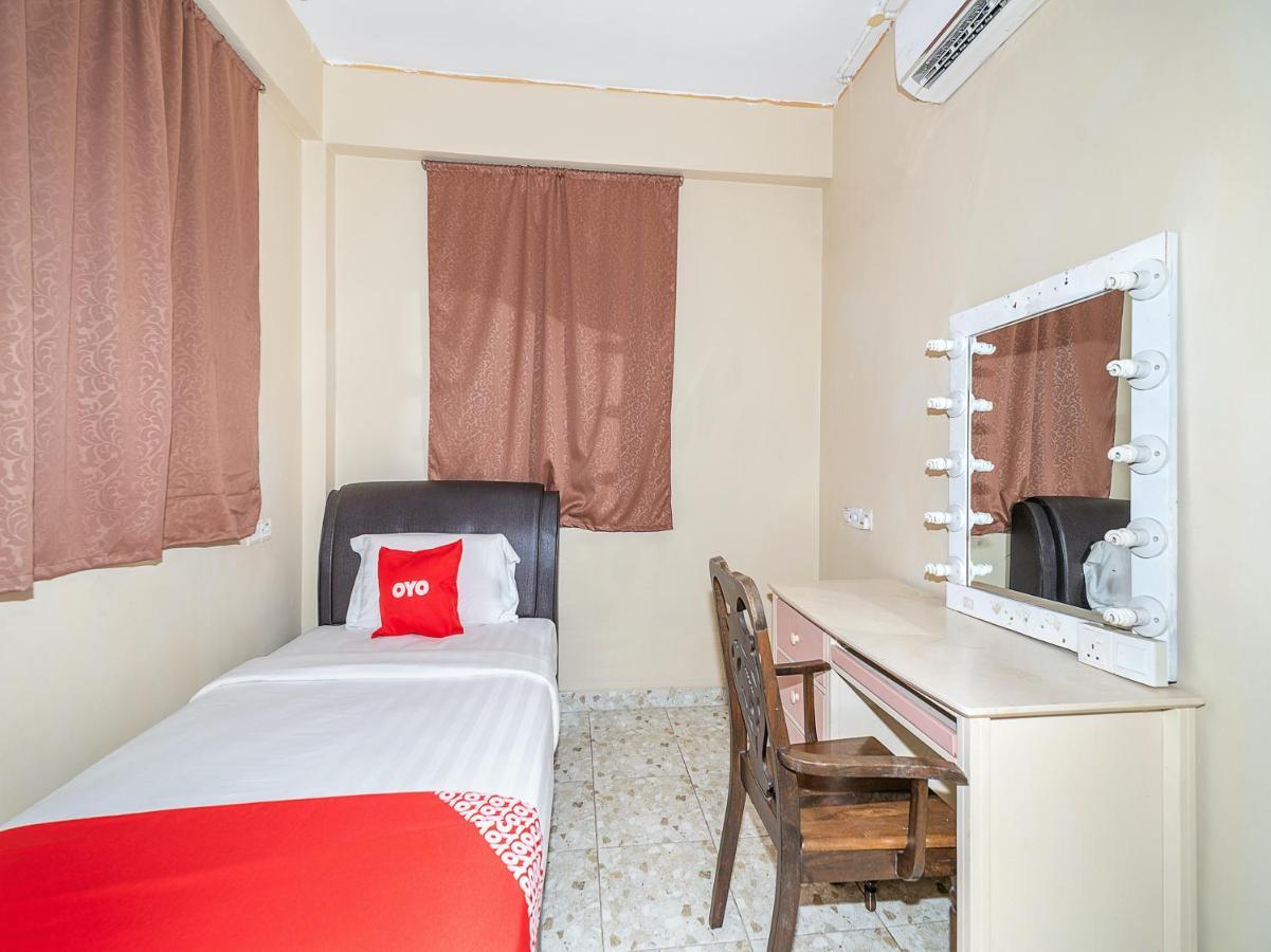 Oyo 89932 Dd Homestay Kota Kinabalu Exteriör bild
