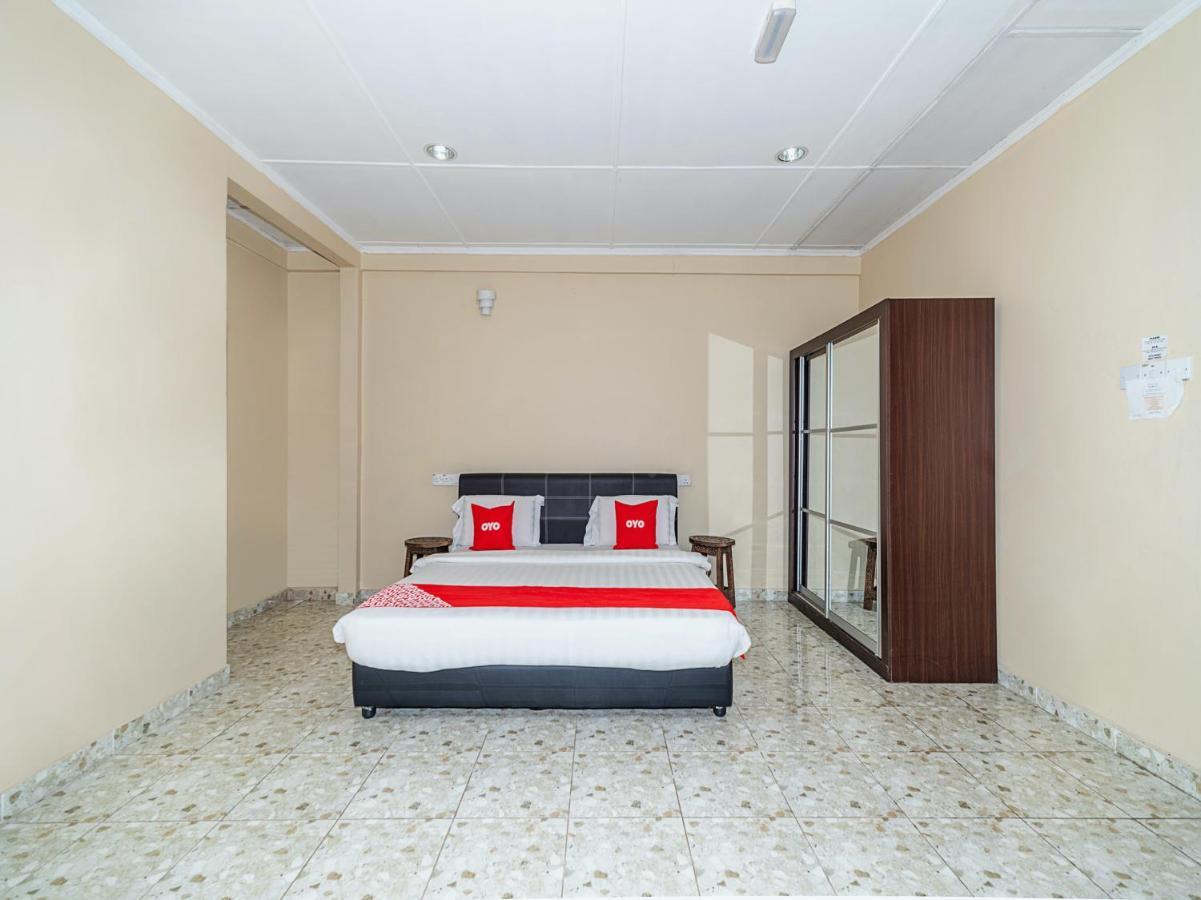 Oyo 89932 Dd Homestay Kota Kinabalu Exteriör bild